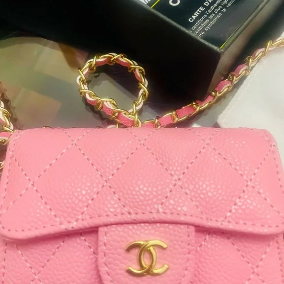 💕💝😍Chanel light Pink Quilted Mini Bag Wallet on chain - Picture 7 of 14
